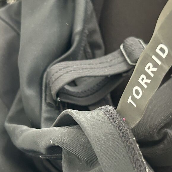 Torrid Swimsuit Size 3x Lattice Mesh Side Underwire Bra 1-Piece Black Swim Suit - Picture 8 of 9